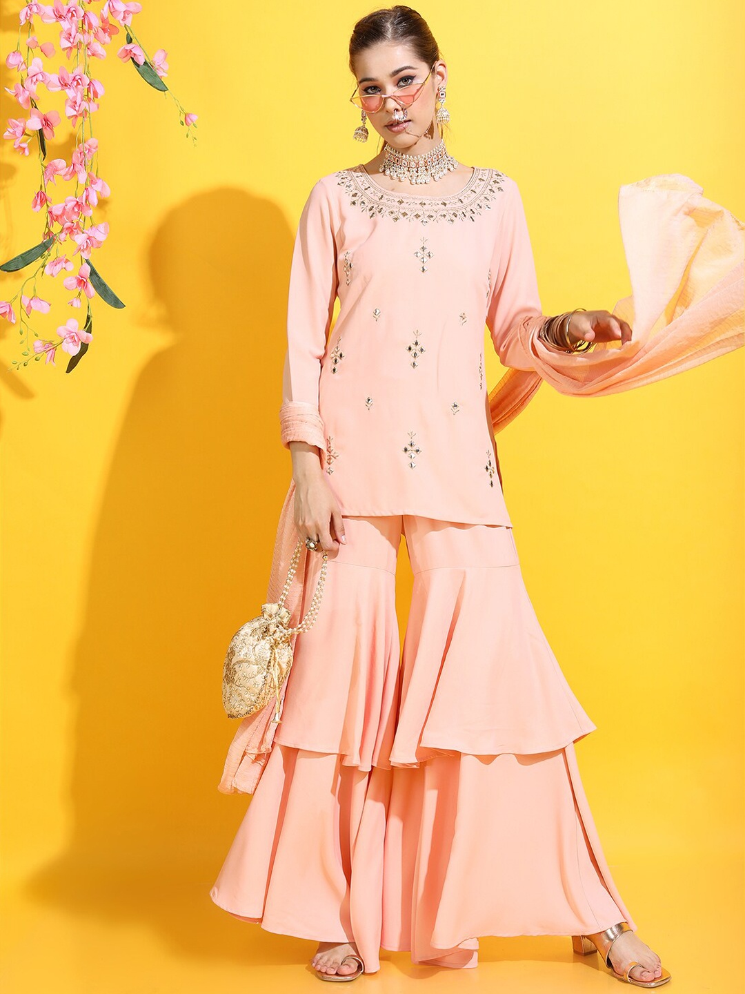 Vishudh Women Peach-Coloured Floral Embroidered Mirror Work Kurti with Sharara & With Dupatta
Vishudh Women Peach-Coloured Floral Embroidered Mirror Work Kurti with Sharara & With Dupatta