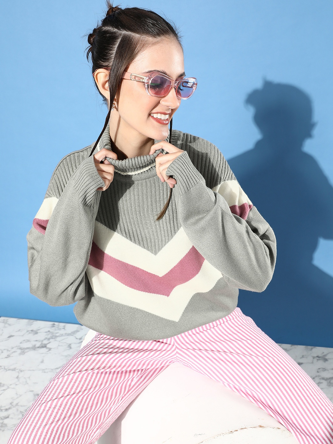 The Roadster Lifestyle Co. Women Fossil Grey & Off White Whipped for Varsity Pullover
The Roadster Lifestyle Co. Women Fossil Grey & Off White Whipped for Varsity Pullover