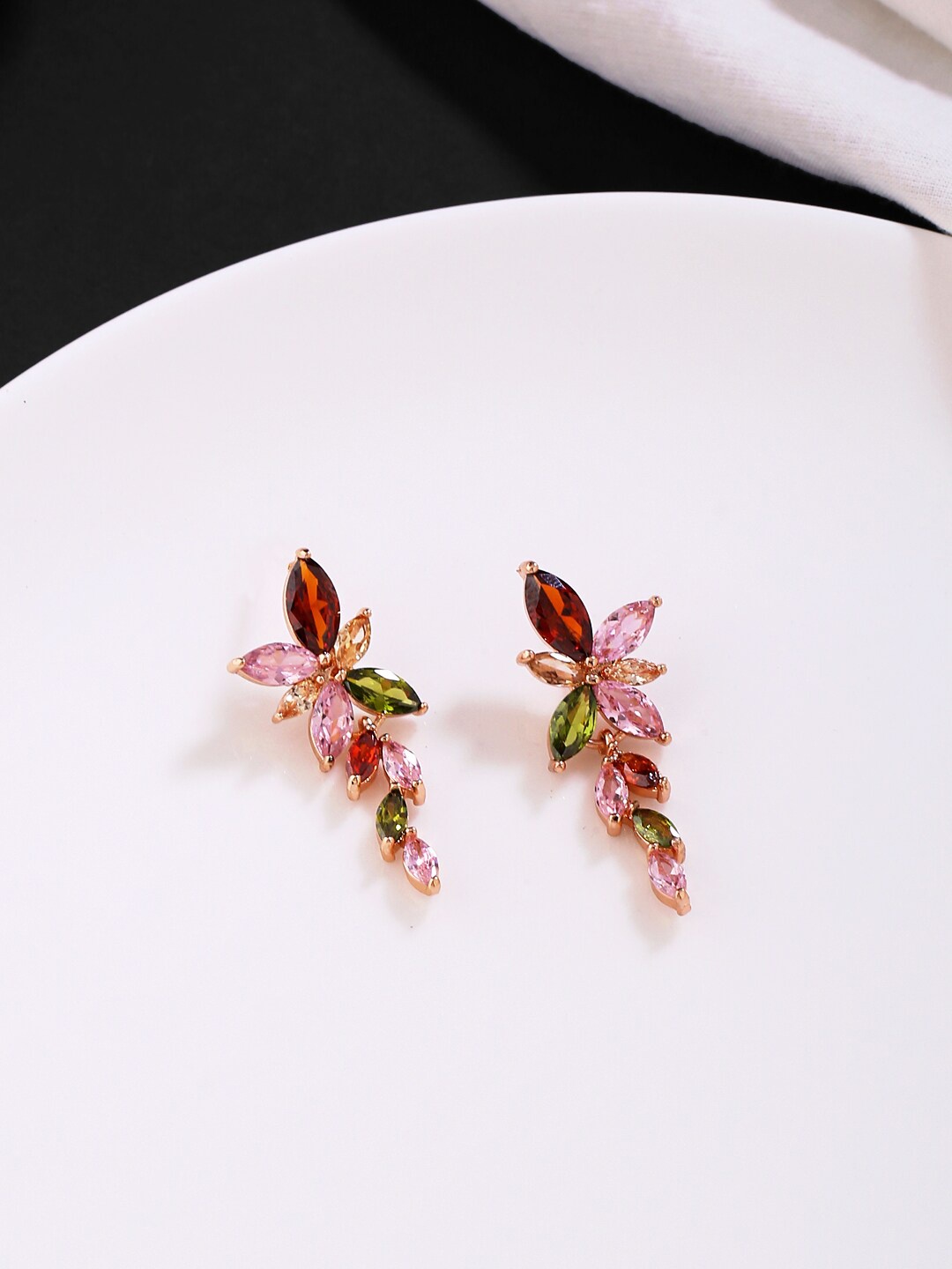 Yellow Chimes Pink & Red Cubic Zircon-studded Rose Gold-Plated Contemporary Drop Earrings
Yellow Chimes Pink & Red Cubic Zircon-studded Rose Gold-Plated Contemporary Drop Earrings