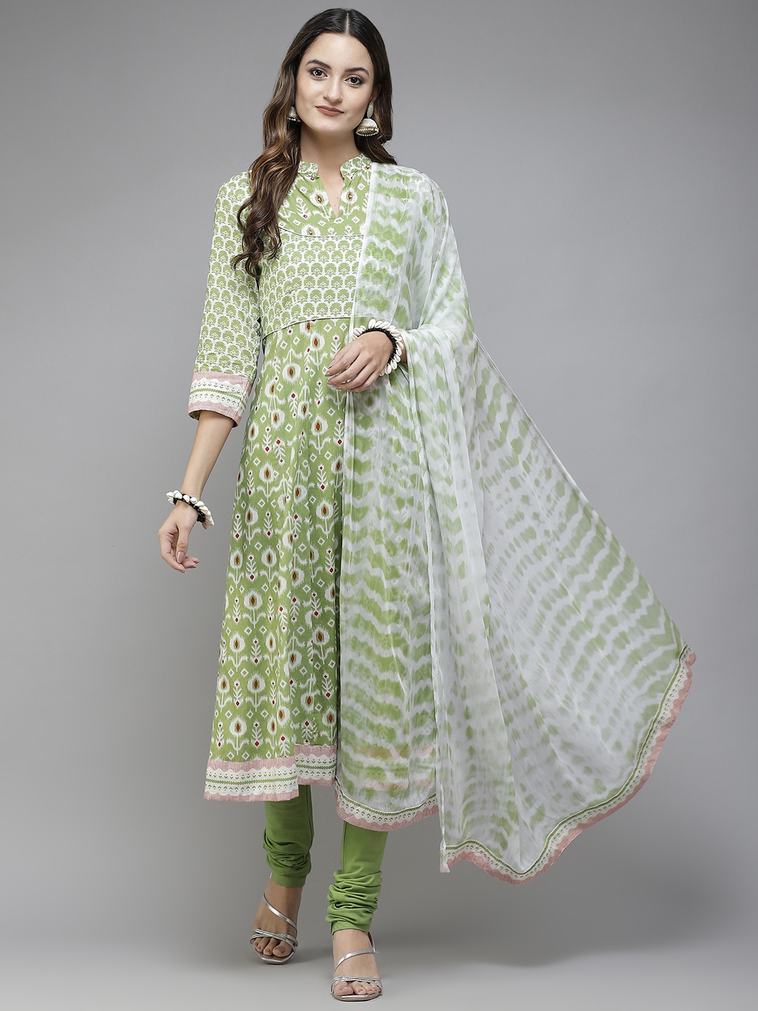 Rain & Rainbow Women Green Printed Panelled Sequinned Pure Cotton Kurta with Churidar & With Dupatta
Rain & Rainbow Women Green Printed Panelled Sequinned Pure Cotton Kurta with Churidar & With Dupatta
