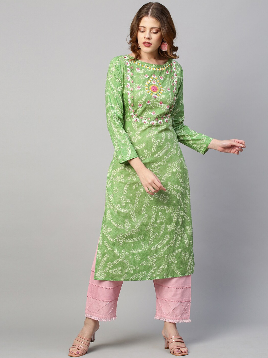 FASHOR Women Green Floral Printed Mirror Work Kurta