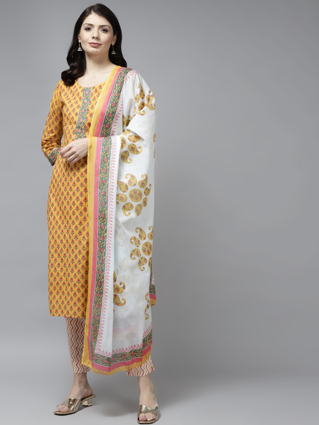 Yufta Women Mustard Yellow Ethnic Motifs Printed Gotta Patti Pure Cotton Kurta with Trousers & With Dupatta
Yufta Women Mustard Yellow Ethnic Motifs Printed Gotta Patti Pure Cotton Kurta with Trousers & With Dupatta