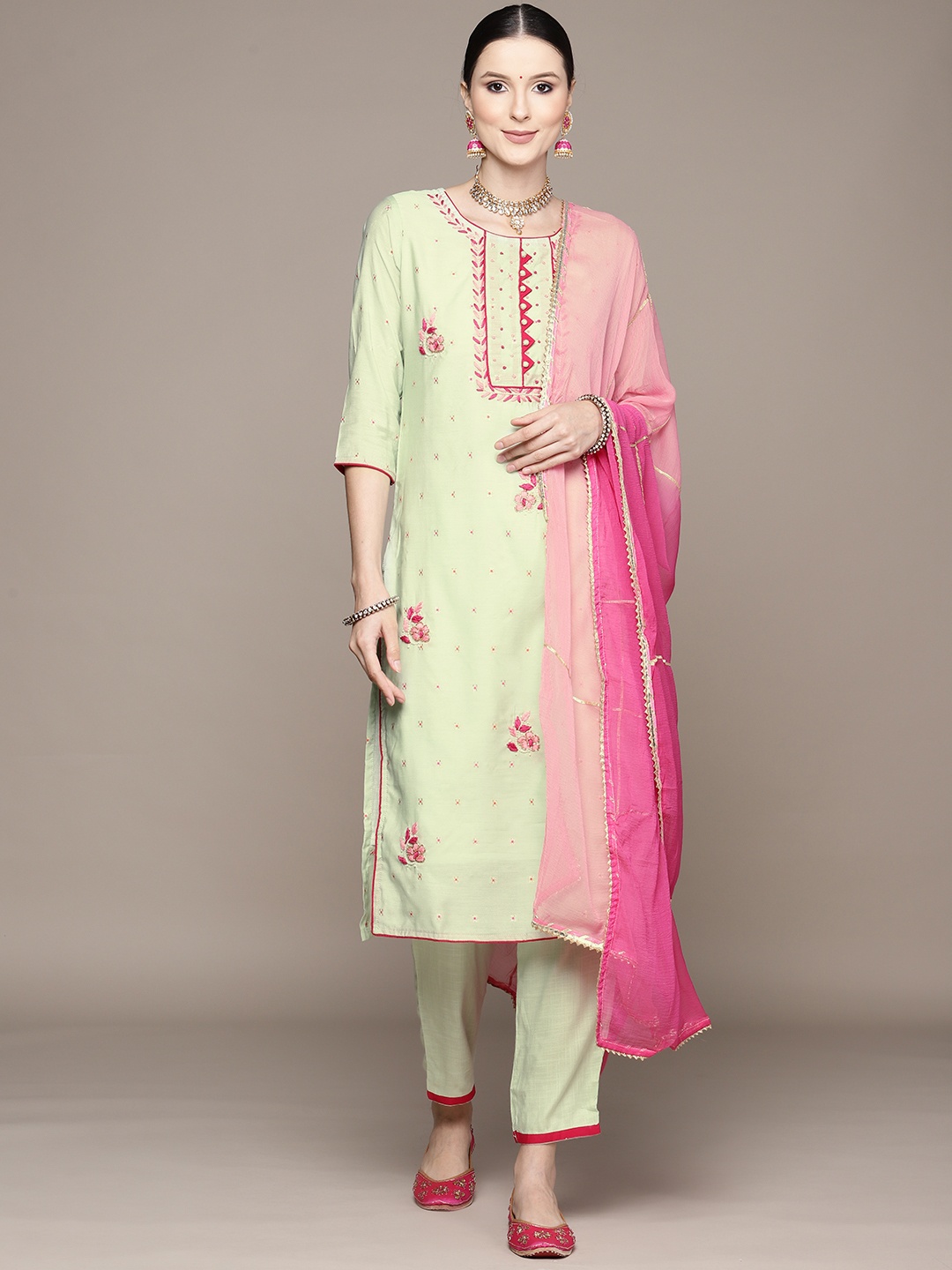 Ishin Women Sea Green Floral Embroidered Beads and Stones Kurta with Trousers & With Dupatta
Ishin Women Sea Green Floral Embroidered Beads and Stones Kurta with Trousers & With Dupatta
