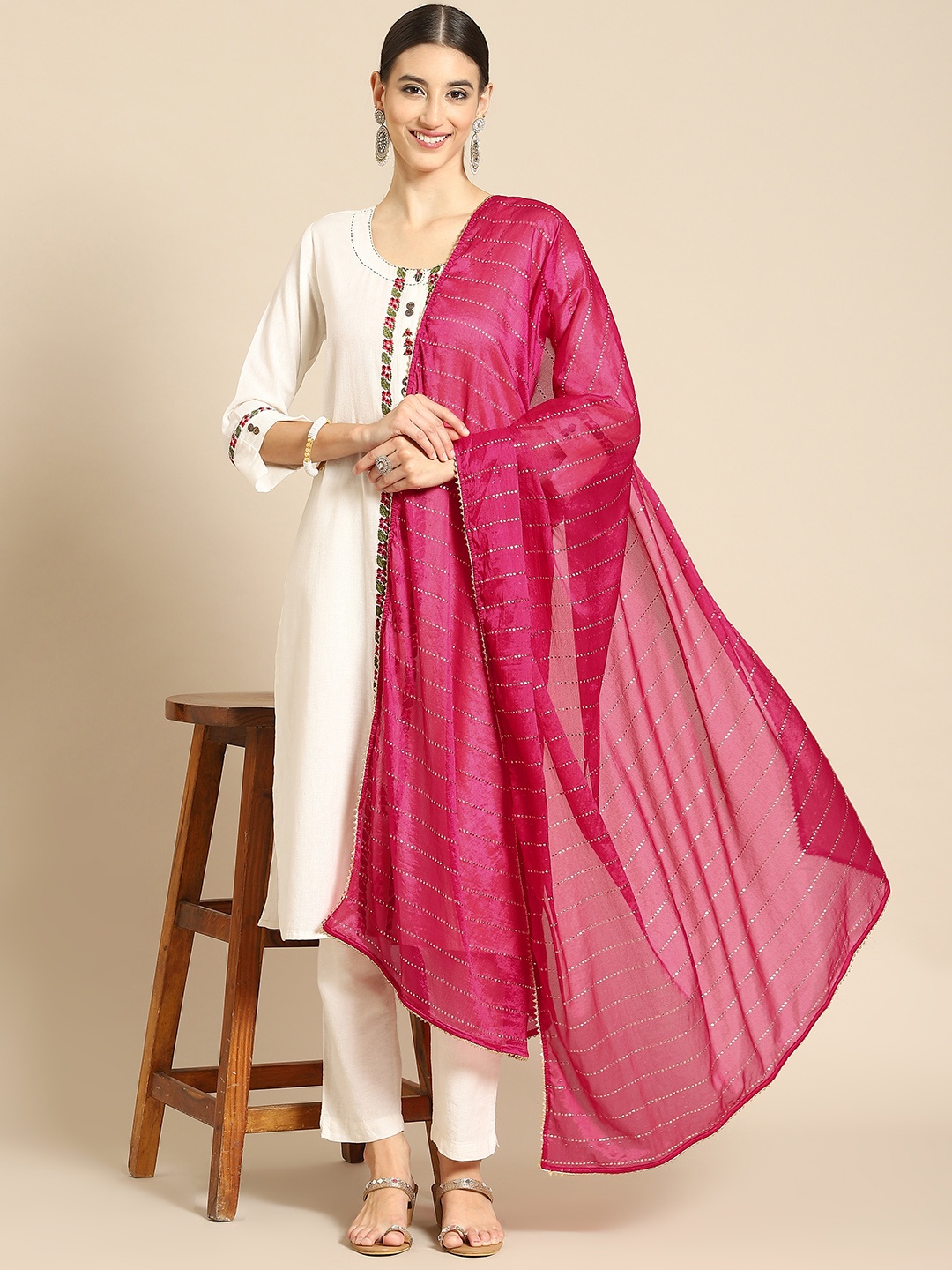 Saadgi Magenta & Gold-Toned Ethnic Motifs Printed Dupatta with Mukaish