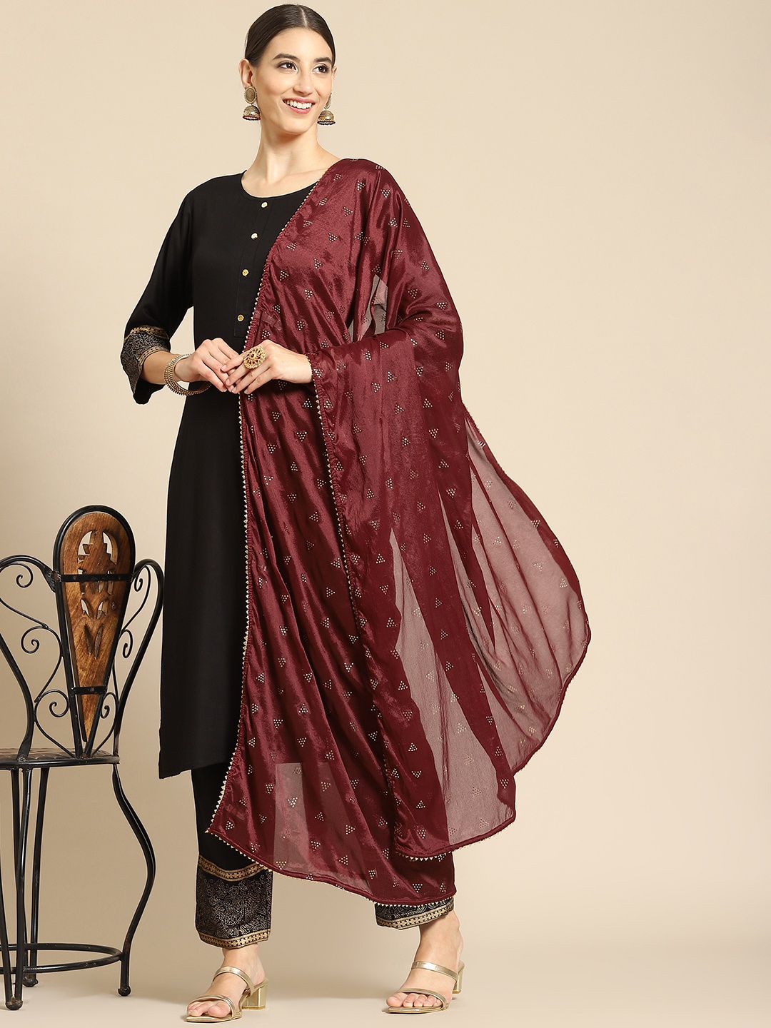 Saadgi Maroon & Gold-Toned Ethnic Motifs Printed Dupatta with Mukaish