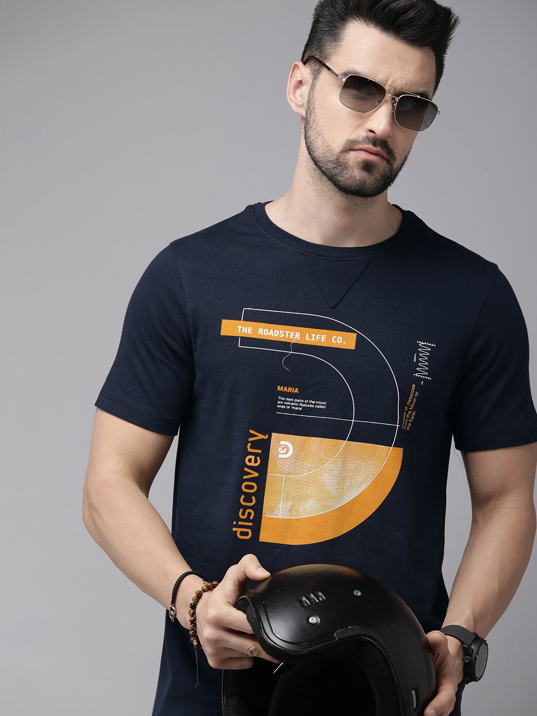 Roadster x Discovery Adventures Men Navy Graphic Cotton T-shirt with Healthguard Finish, Navy blue
Roadster x Discovery Adventures Men Navy Graphic Cotton T-shirt with Healthguard Finish, Navy blue