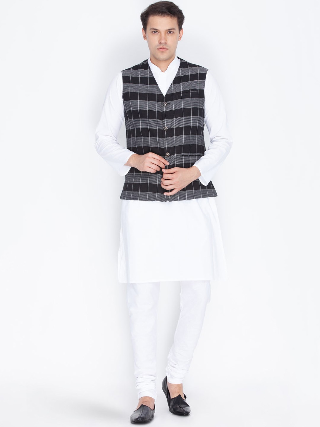 VASTRAMAY Men White Pure Cotton Kurta with Pyjamas