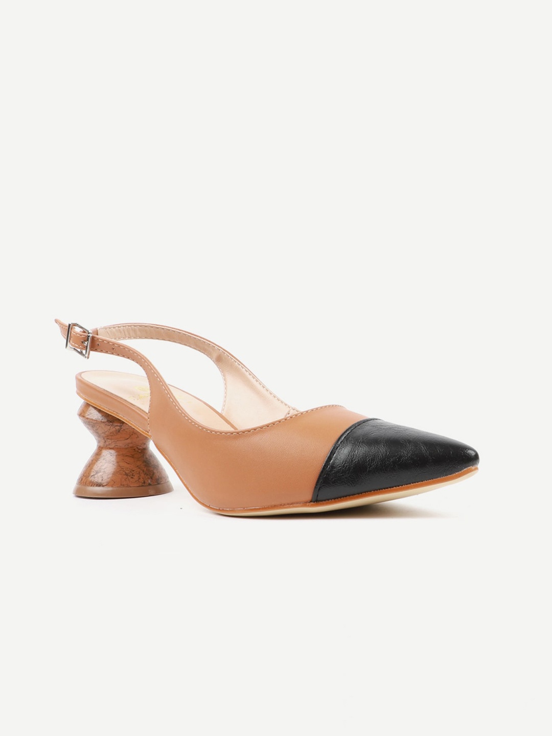 Carlton London Tan Kitten Pumps