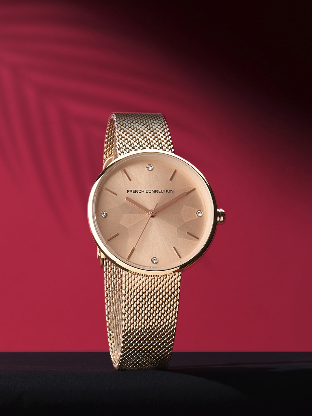 French Connection Women Rose Gold-Toned Dial & Rose Gold Toned Stainless Steel Bracelet Style Straps Watch
French Connection Women Rose Gold-Toned Dial & Rose Gold Toned Stainless Steel Bracelet Style Straps Watch