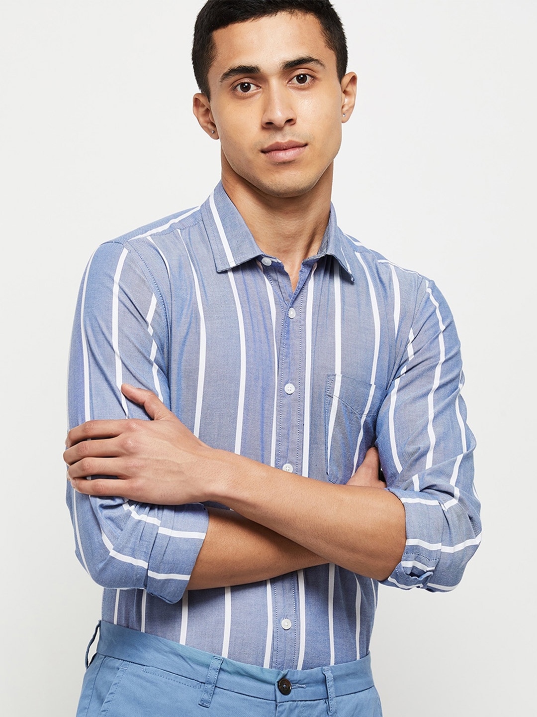 max Men Blue & White Striped Casual Shirt