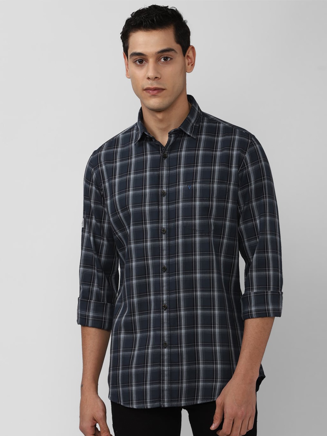 VAN HEUSEN DENIM LABS Men Navy Blue Slim Fit Tartan Checks Checked Casual Shirt
VAN HEUSEN DENIM LABS Men Navy Blue Slim Fit Tartan Checks Checked Casual Shirt