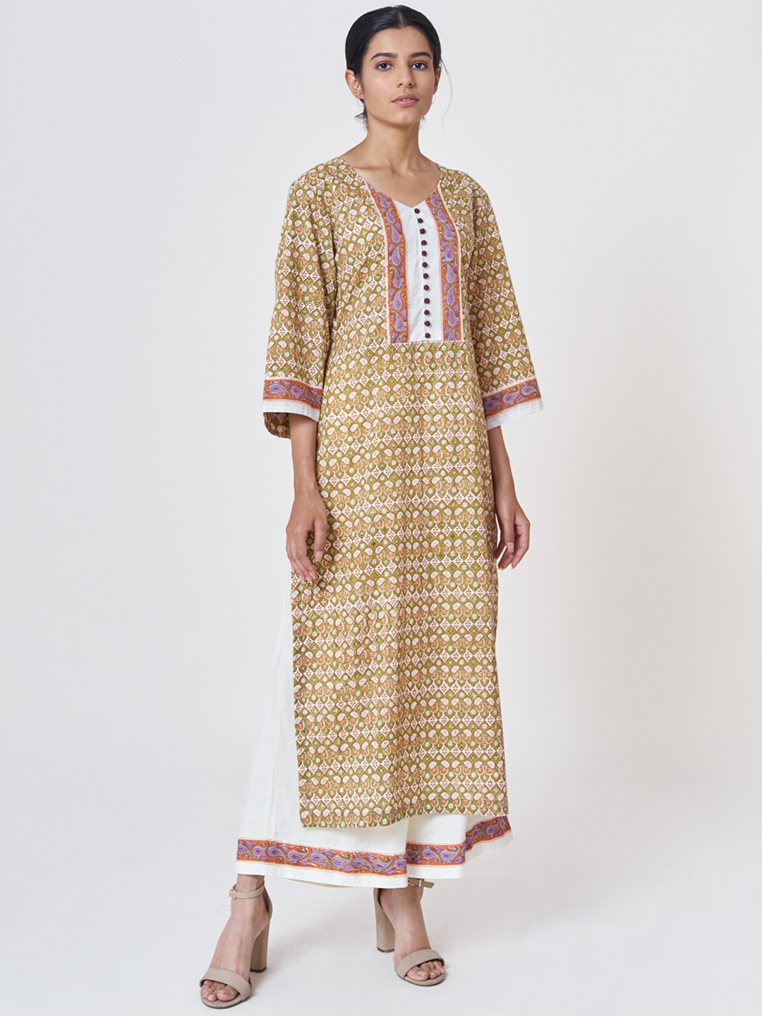 SHRINKHLA Women Mustard Yellow Ethnic Motifs Printed Pure Cotton Kurta with Palazzos
SHRINKHLA Women Mustard Yellow Ethnic Motifs Printed Pure Cotton Kurta with Palazzos
