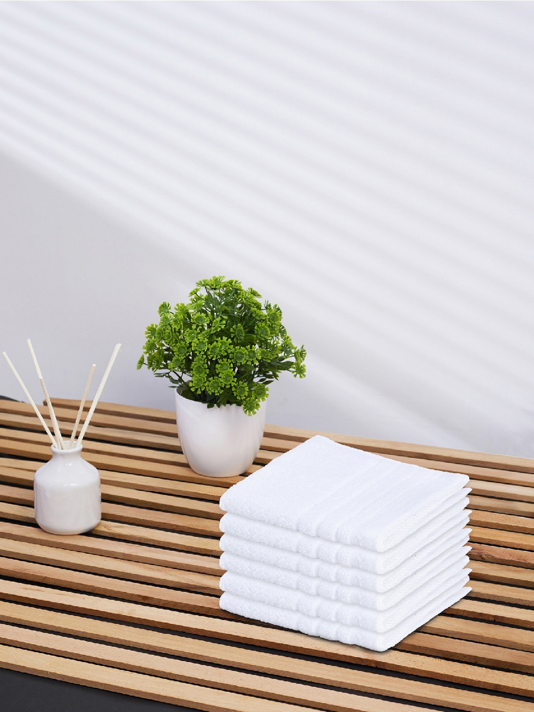 Himeya Set Of 6 White Solid 400 GSM Organic Cotton Face Towels