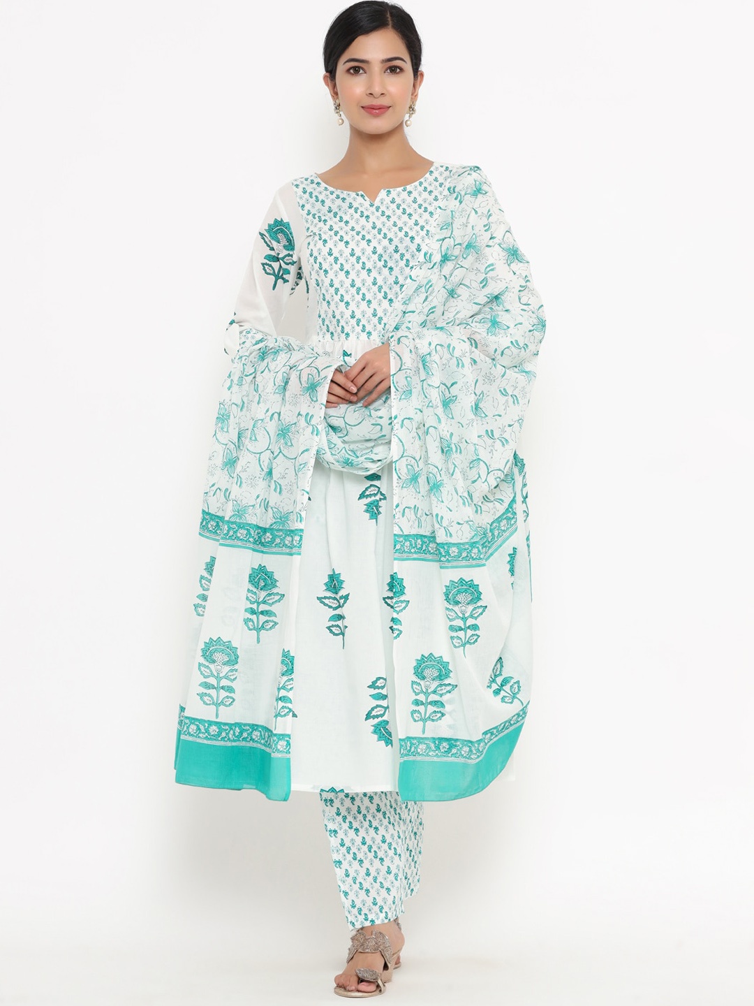 Yufta Women White Floral Printed High Slit Pure Cotton Kurti with Trousers & With Dupatta
Yufta Women White Floral Printed High Slit Pure Cotton Kurti with Trousers & With Dupatta