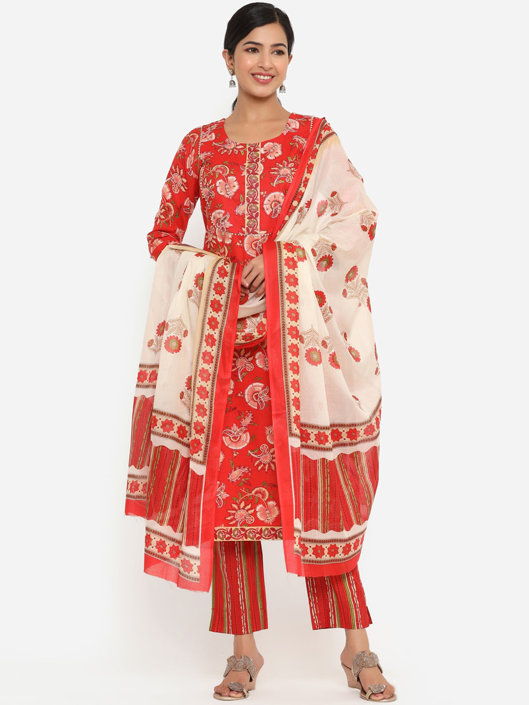 Yufta Women Red Ethnic Motifs Printed Gotta Patti Pure Cotton Kurti with Trousers & With Dupatta
Yufta Women Red Ethnic Motifs Printed Gotta Patti Pure Cotton Kurti with Trousers & With Dupatta