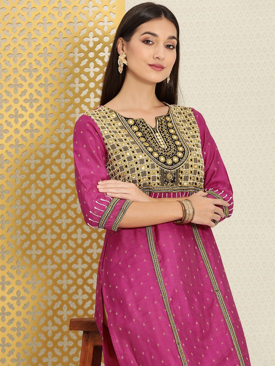 House of Pataudi Women Fuchsia Embellished Kurta