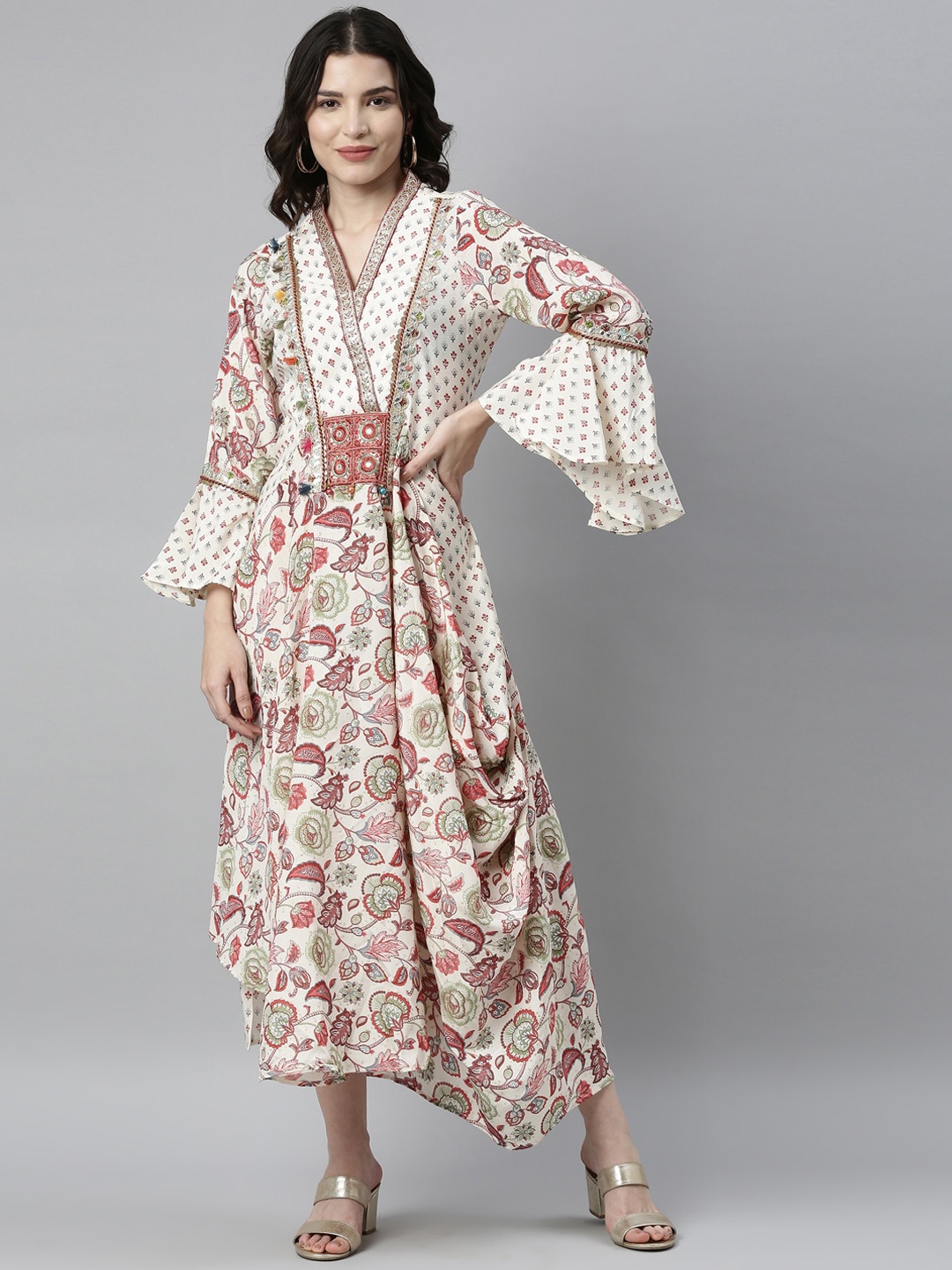 Neerus Women Cream-Coloured & Red Floral Printed Bell Sleeves Gotta Patti Anarkali Kurta
Neerus Women Cream-Coloured & Red Floral Printed Bell Sleeves Gotta Patti Anarkali Kurta