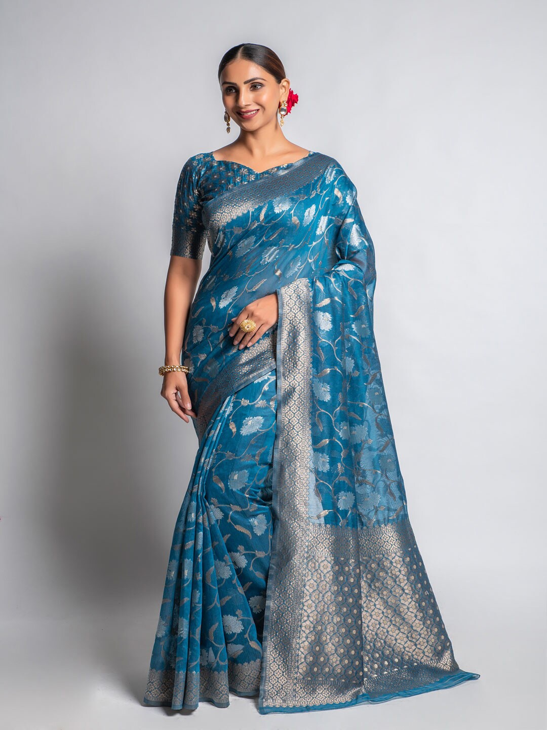 Lilots Blue & Silver-Toned Woven Design Zari Saree