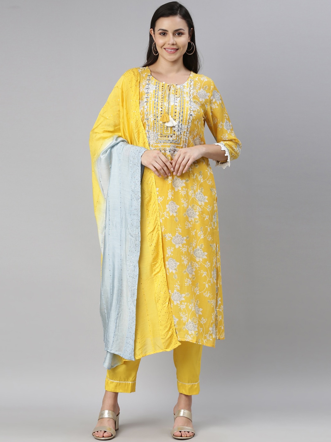 Neerus Women Mustard Yellow Floral Printed Panelled Mirror Work Kurti with Trousers & Dupatta
Neerus Women Mustard Yellow Floral Printed Panelled Mirror Work Kurti with Trousers & Dupatta