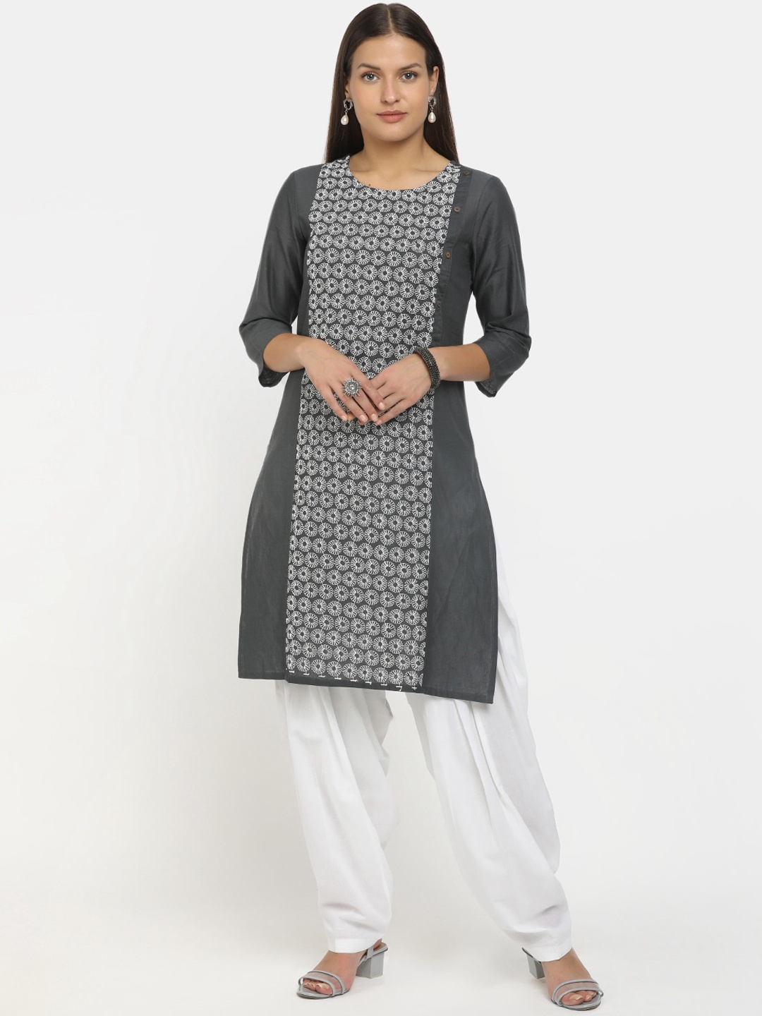 V-Mart Women Grey Floral Embroidered Kurta