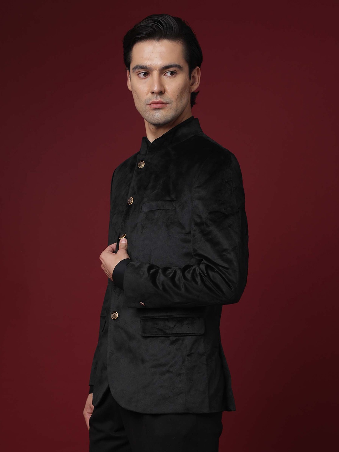 RARE RABBIT Men Core Slim Fit Solid Single-Breasted Formal Nehru Jacket, Black
RARE RABBIT Men Core Slim Fit Solid Single-Breasted Formal Nehru Jacket, Black