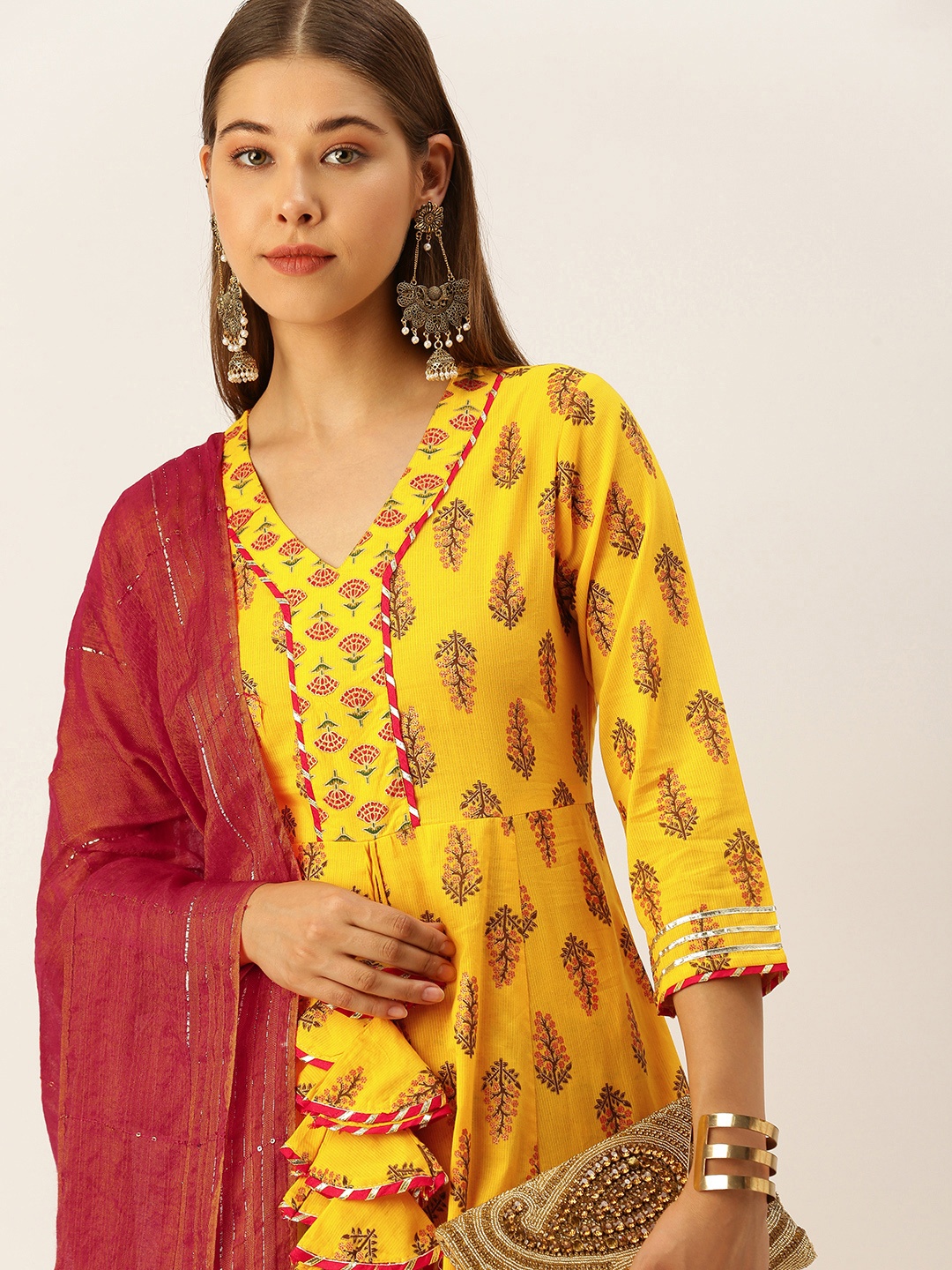 MAAND Women Mustard Yellow & Red Floral Print Dobby Cotton Anarkali Kurta Sharara Dupatta
MAAND Women Mustard Yellow & Red Floral Print Dobby Cotton Anarkali Kurta Sharara Dupatta