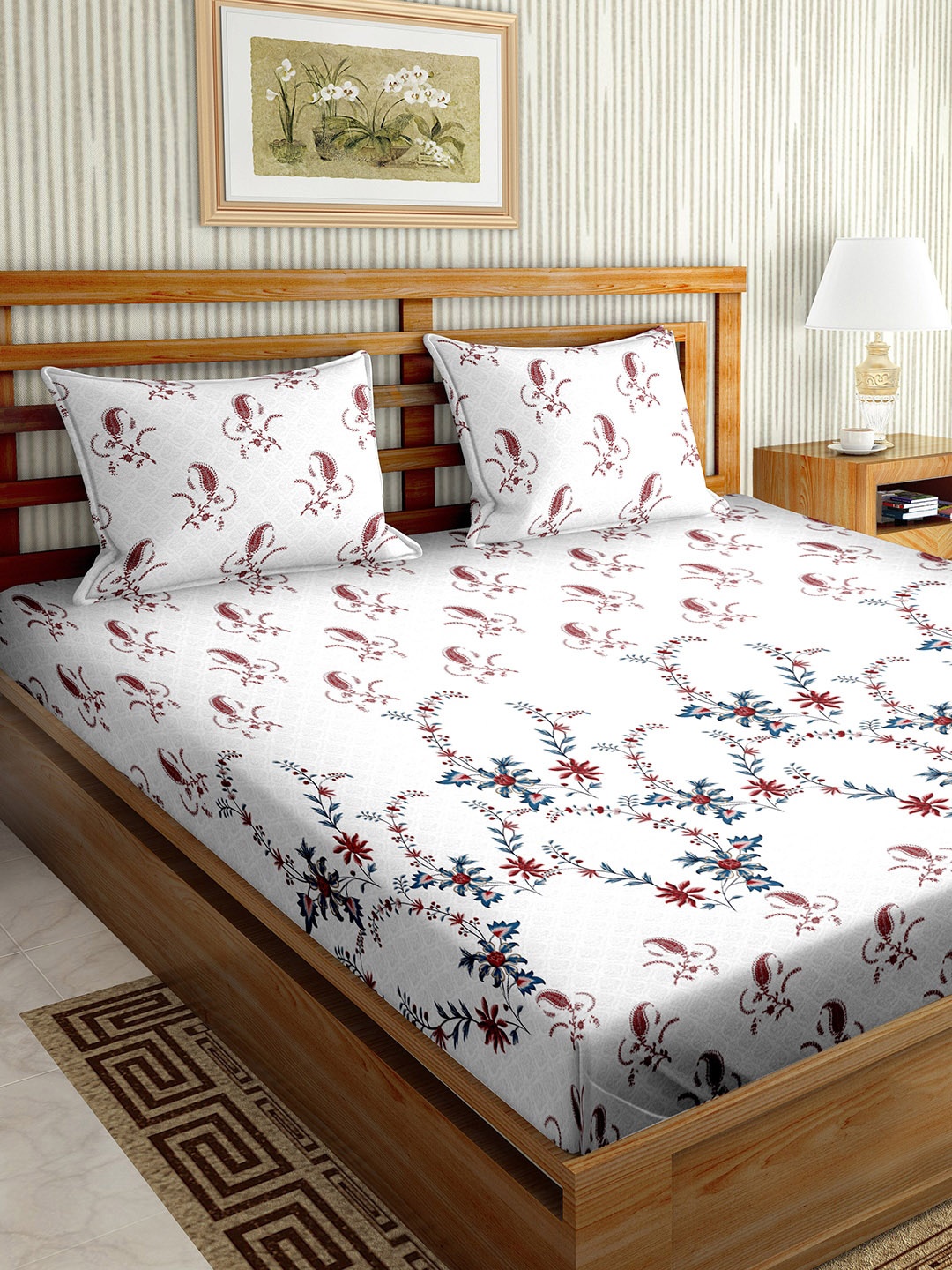 BELLA CASA Maroon 180 TC King Bedsheet with 2 Pillow Covers