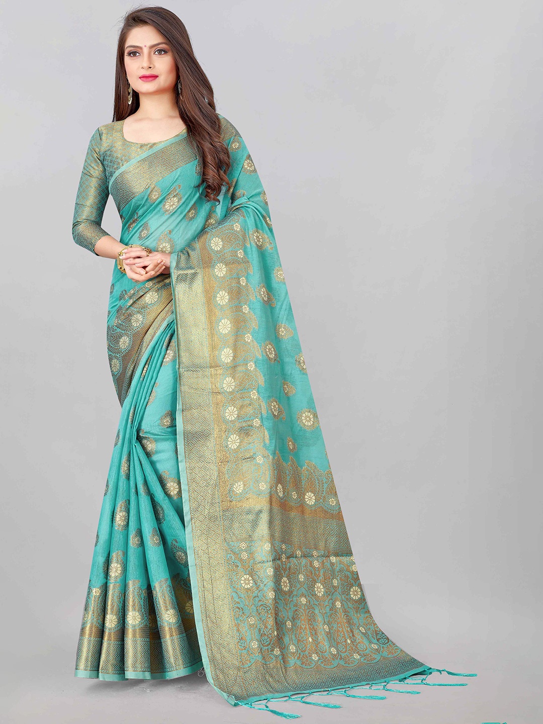 Mizzific Turquoise Blue & Gold-Toned Floral Woven Design Zari Pure Cotton Chanderi Saree
Mizzific Turquoise Blue & Gold-Toned Floral Woven Design Zari Pure Cotton Chanderi Saree