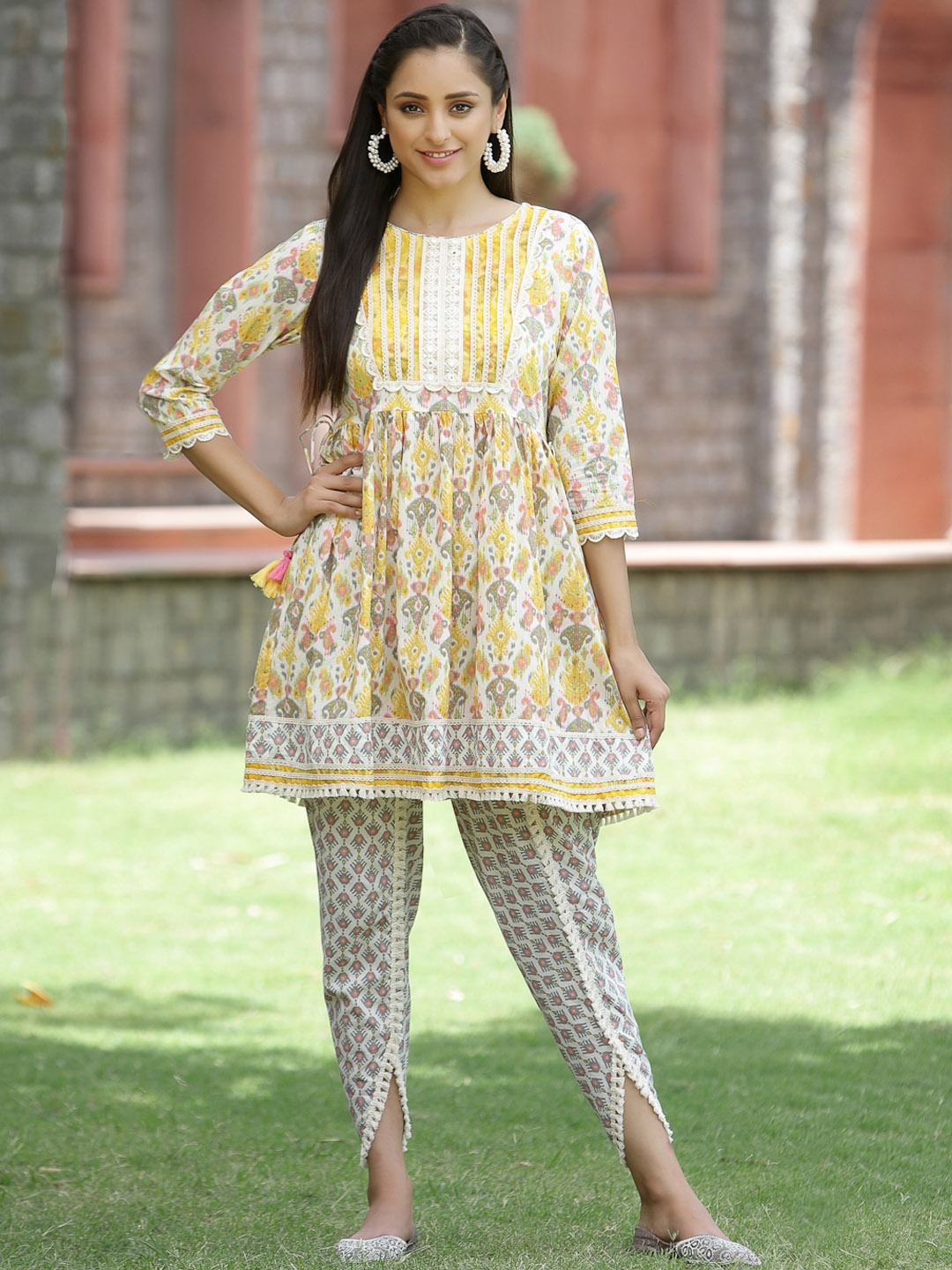 Juniper Women Yellow Ethnic Motifs Pleated Kurti with Dhoti Pants & With Dupatta
Juniper Women Yellow Ethnic Motifs Pleated Kurti with Dhoti Pants & With Dupatta