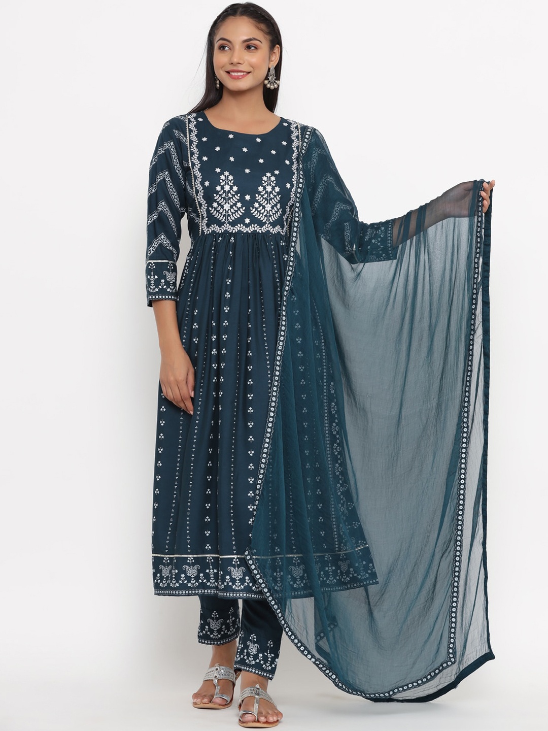 UNISETS Women Teal Ethnic Motifs Yoke Design Pleated Kurta with Trousers & With Dupatta
UNISETS Women Teal Ethnic Motifs Yoke Design Pleated Kurta with Trousers & With Dupatta