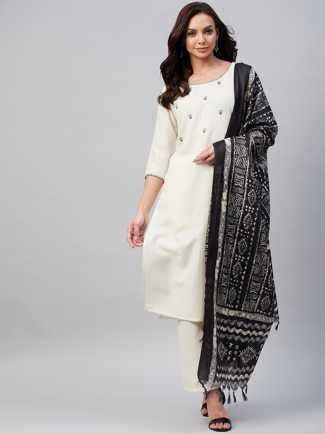 Azira Women White Yoke Design Panelled Pure Cotton Kurti with Trousers & With Dupatta
Azira Women White Yoke Design Panelled Pure Cotton Kurti with Trousers & With Dupatta