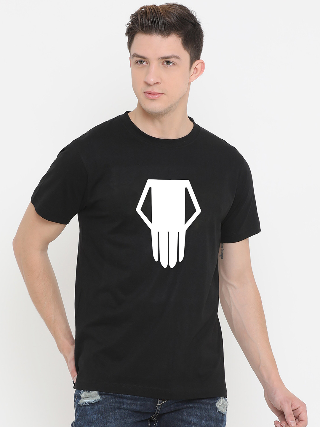 Fully Filmy Men Black Typography Printed Cotton T-shirt
Fully Filmy Men Black Typography Printed Cotton T-shirt