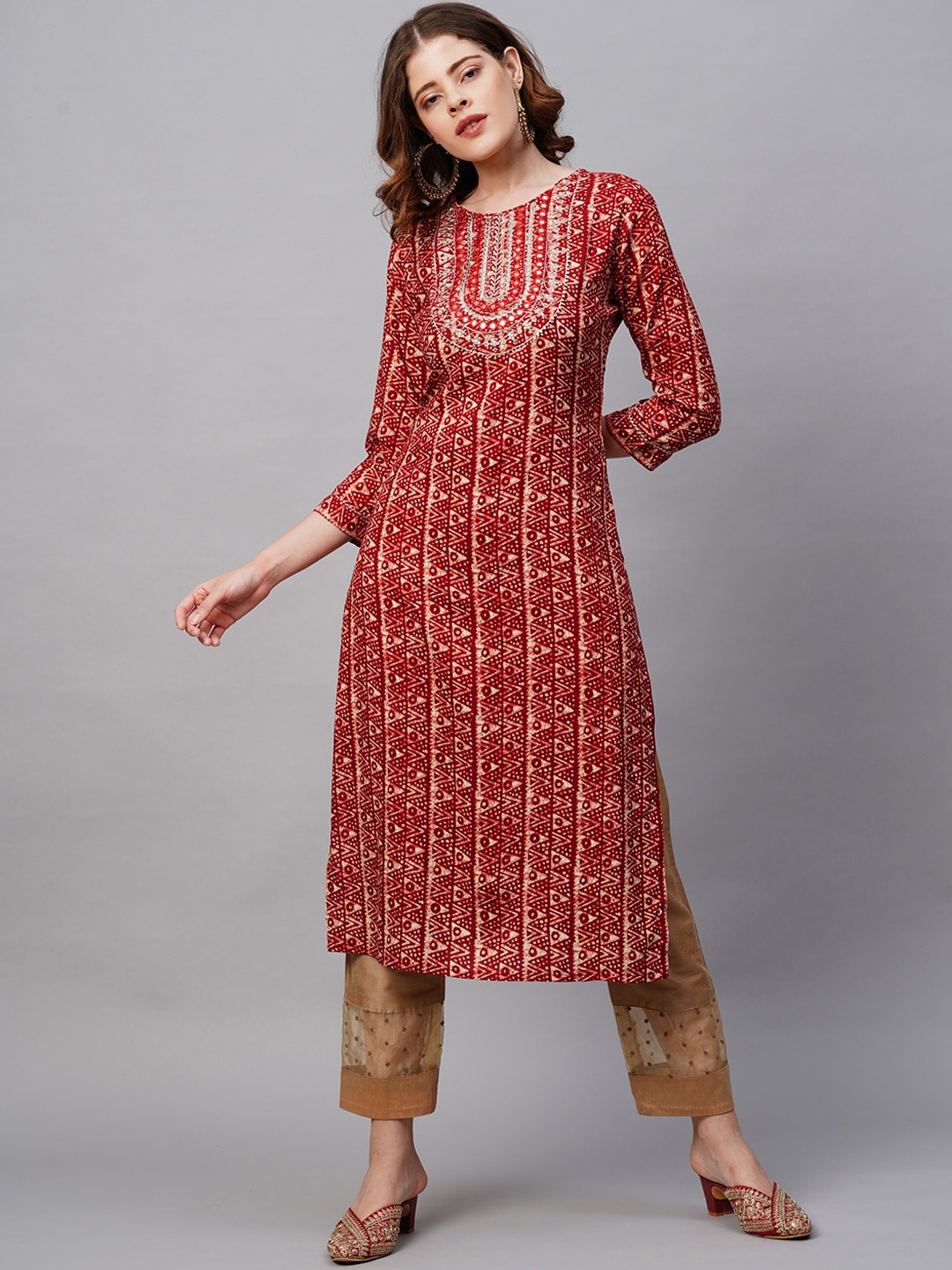 FASHOR Women Red Geometric Printed Keyhole Neck Flared Sleeves Gotta Patti Anarkali Kurta
FASHOR Women Red Geometric Printed Keyhole Neck Flared Sleeves Gotta Patti Anarkali Kurta