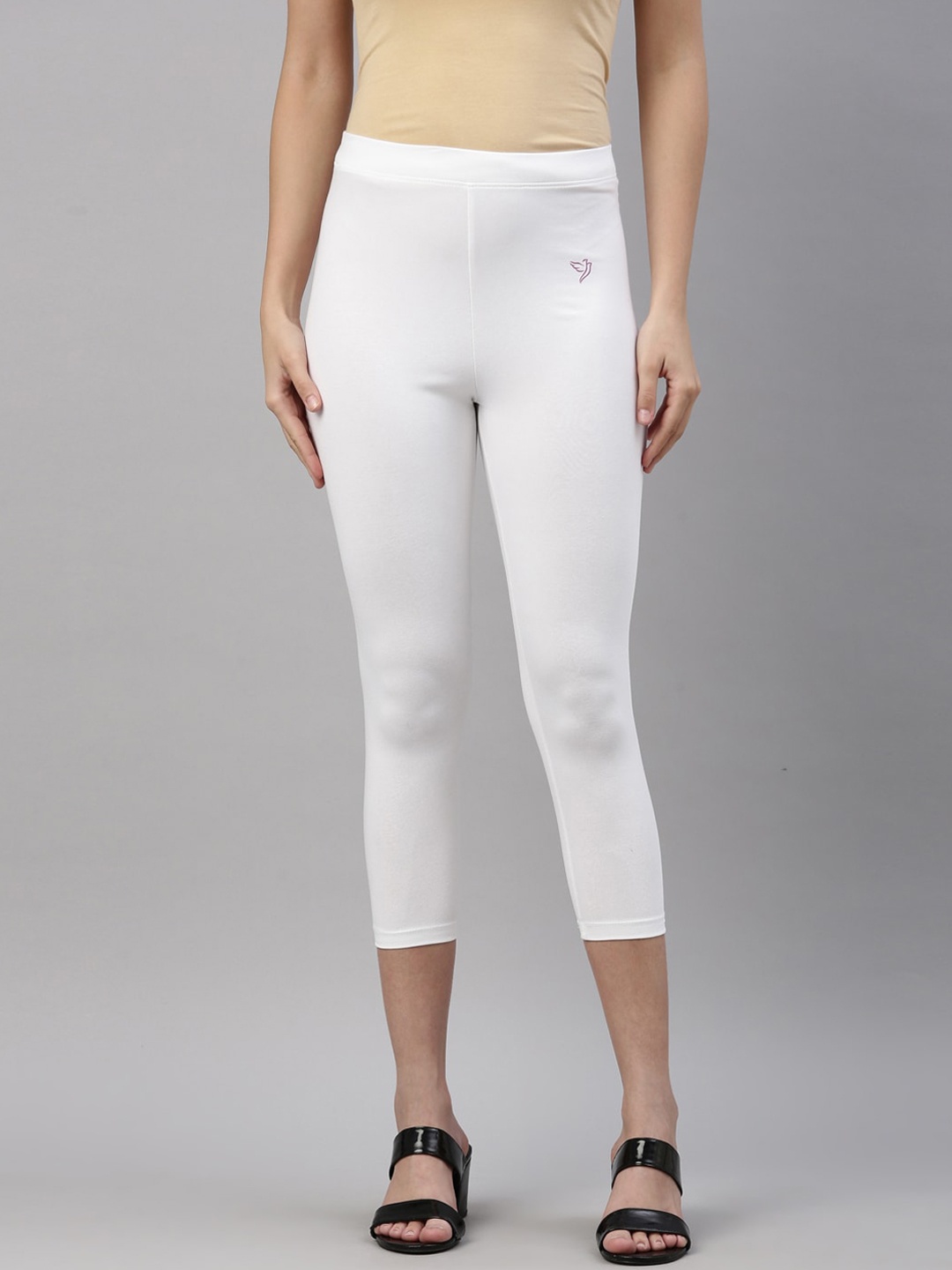 TWIN BIRDS Women Solid Skinny Fit Three-Fourth Length Stretch Cotton Capri Legging, White
TWIN BIRDS Women Solid Skinny Fit Three-Fourth Length Stretch Cotton Capri Legging, White