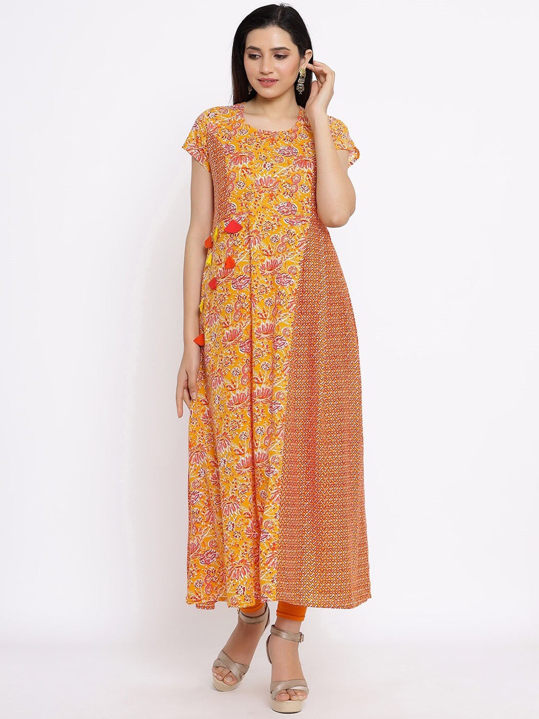 Saart Bunaai Women Orange Printed Flared Sleeves Mirror Work Kurta