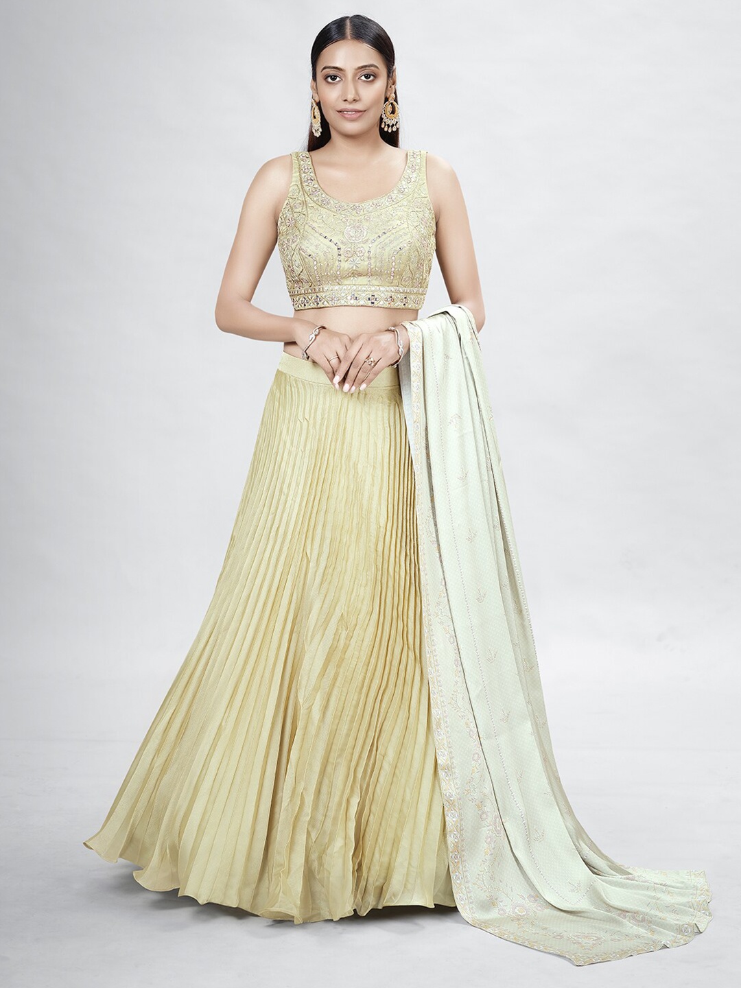 DRESSTIVE Olive Green Embroidered Semi-Stitched Lehenga & Unstitched Blouse With Dupatta
DRESSTIVE Olive Green Embroidered Semi-Stitched Lehenga & Unstitched Blouse With Dupatta
