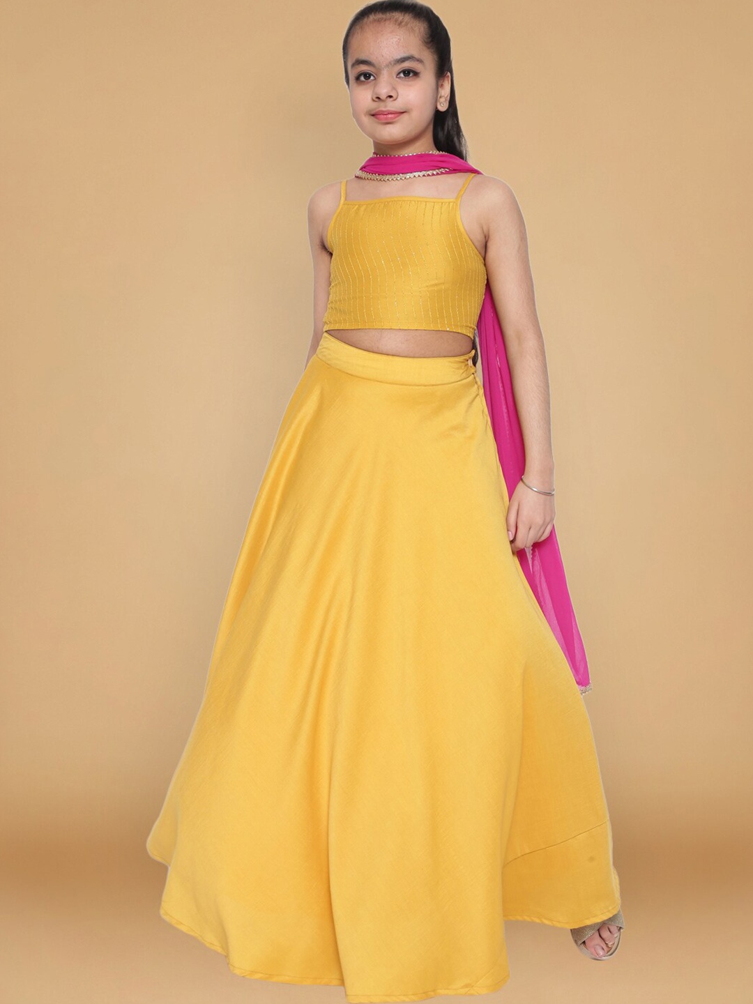 titliyan Girls Yellow & Pink Embellished Ready to Wear Lehenga & Blouse With Dupatta
titliyan Girls Yellow & Pink Embellished Ready to Wear Lehenga & Blouse With Dupatta