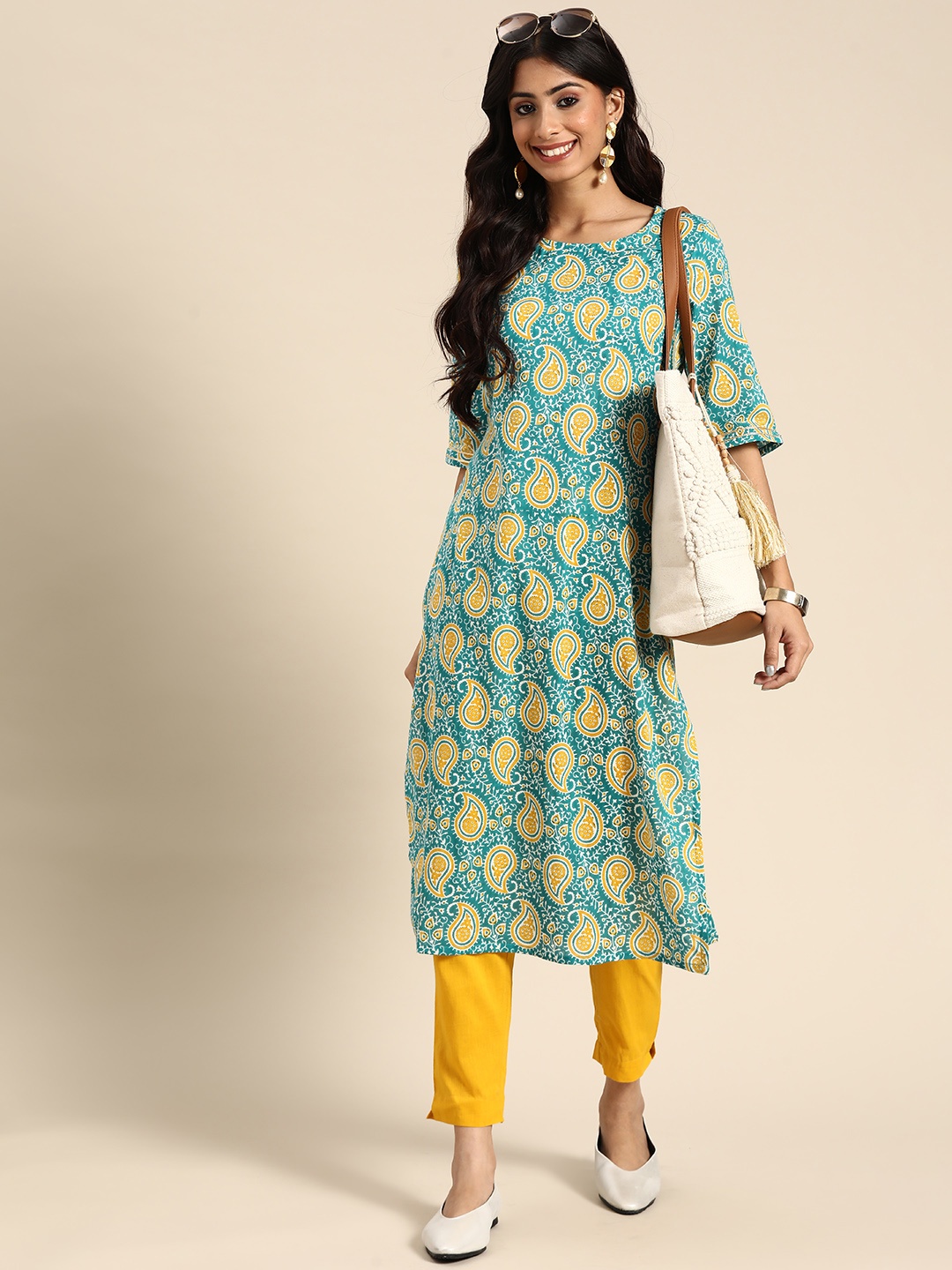 Sangria Women Blue & Mustard Yellow Ethnic Motifs Printed Pure Cotton Kurta with Trousers
Sangria Women Blue & Mustard Yellow Ethnic Motifs Printed Pure Cotton Kurta with Trousers
