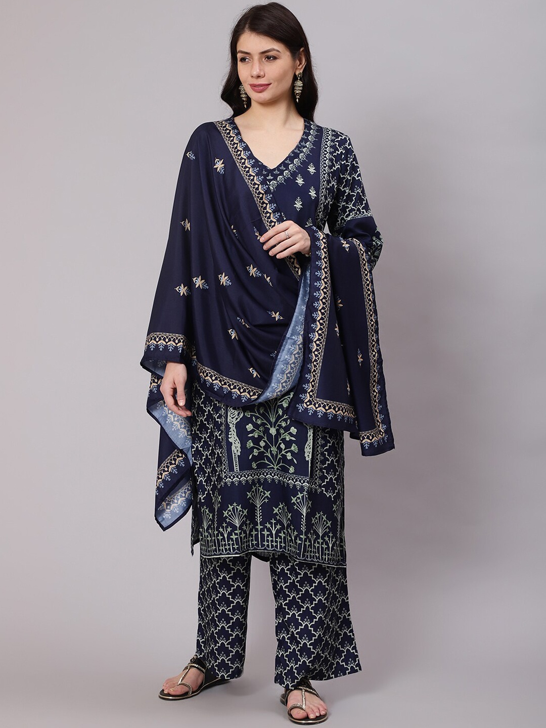 Awadhi Women Navy Blue Ethnic Motifs Printed Regular Kurta With Palazzos & With Dupatta
Awadhi Women Navy Blue Ethnic Motifs Printed Regular Kurta With Palazzos & With Dupatta