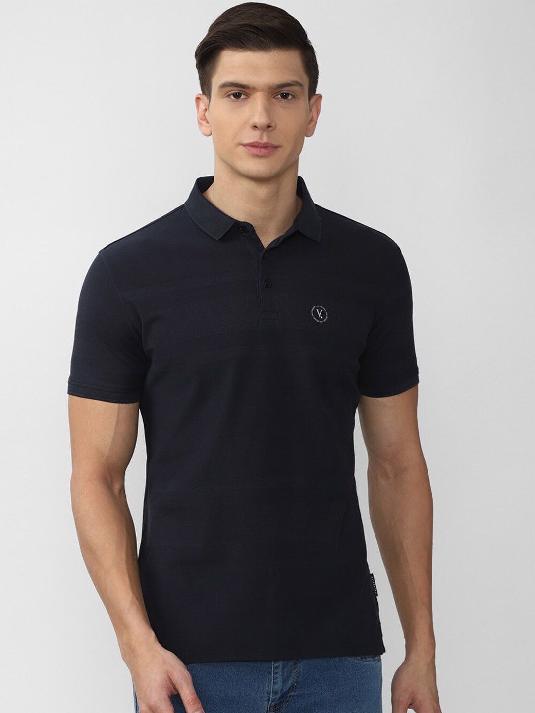 V Dot Men Navy Blue Polo Collar Slim Fit 100% Cotton T-shirt
V Dot Men Navy Blue Polo Collar Slim Fit 100% Cotton T-shirt