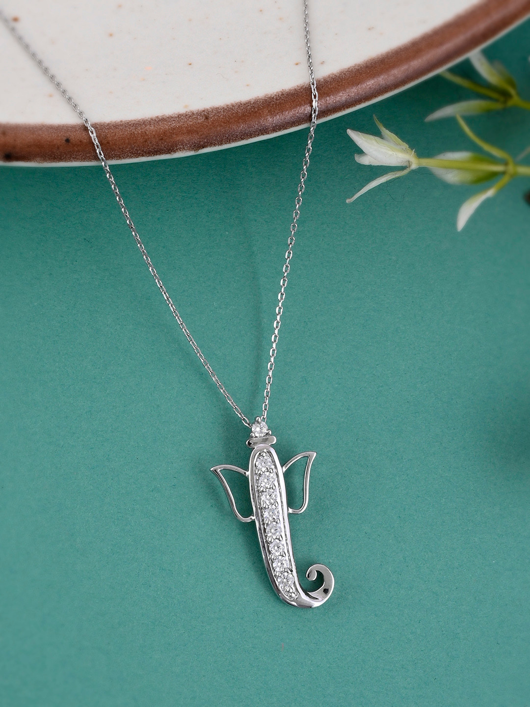 Studio Voylla 925 Sterling Silver American Diamond CZ Exquisite Ganesha Pendant 
Studio Voylla 925 Sterling Silver American Diamond CZ Exquisite Ganesha Pendant