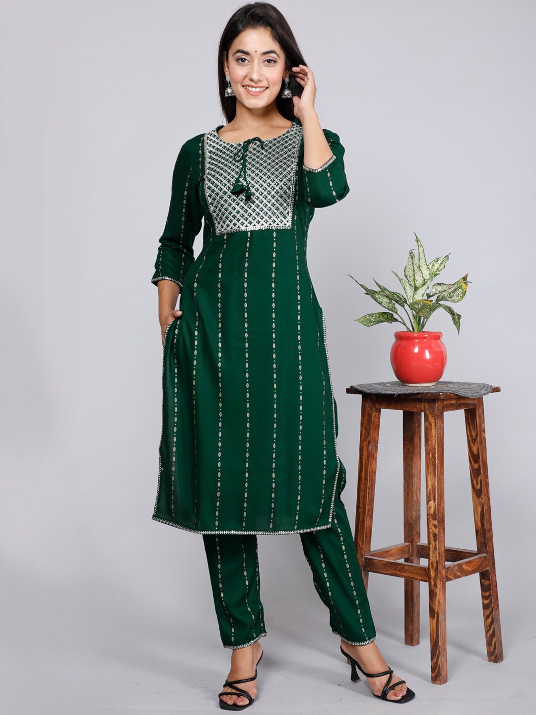 gvs shoppe Women Green Ethnic Motifs Printed and Thread Work Kurta with Trousers & Dupatta
gvs shoppe Women Green Ethnic Motifs Printed and Thread Work Kurta with Trousers & Dupatta