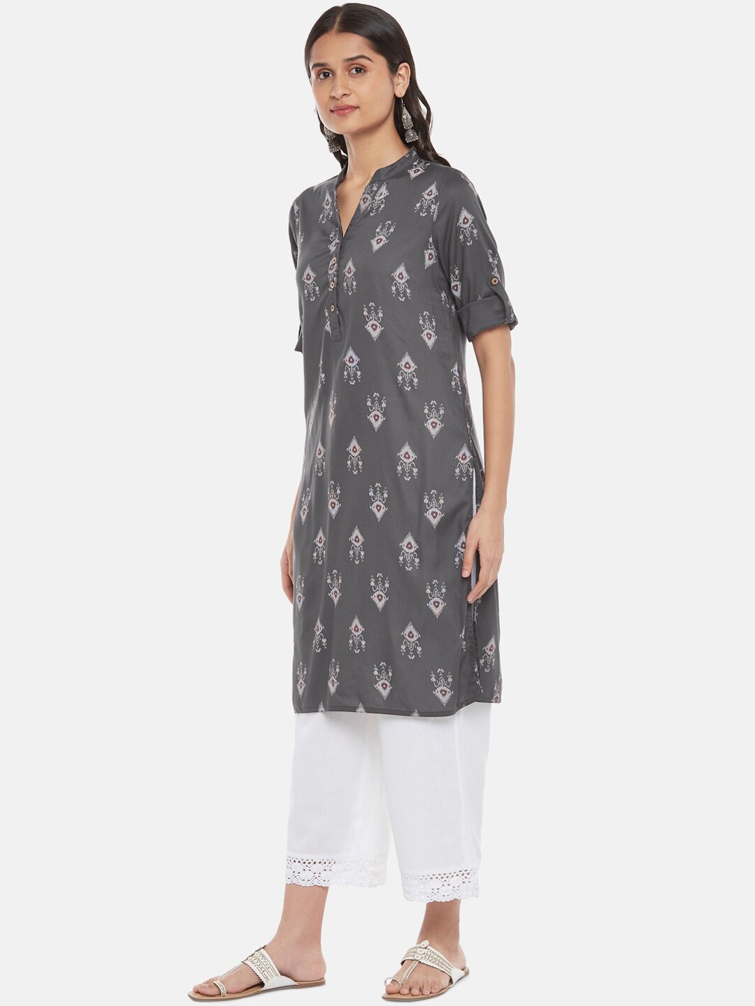 RANGMANCH BY PANTALOONS Women Charcoal & Grey Ethnic Motifs Printed Thread Work Kurta
RANGMANCH BY PANTALOONS Women Charcoal & Grey Ethnic Motifs Printed Thread Work Kurta