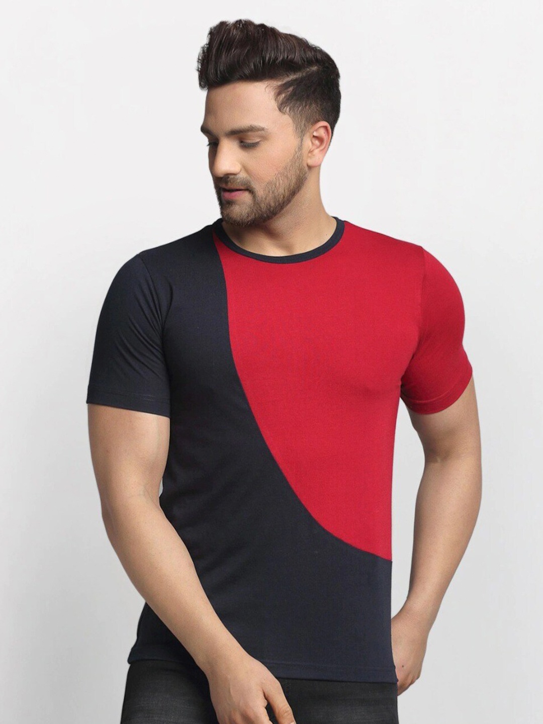 Rigo Men Navy Blue & Red Colourblocked Slim Fit T-shirt