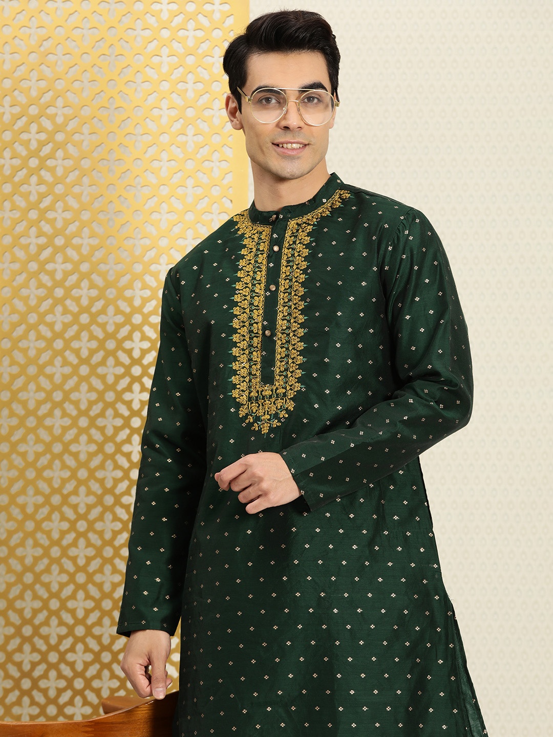 House of Pataudi Men Green Woven Design Jashn Kurta