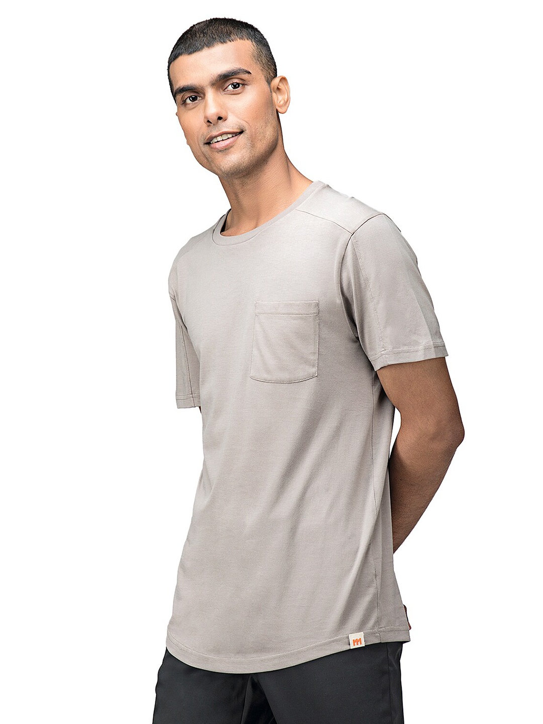MensXP Basics Men Grey Solid Slim Fit T-shirt