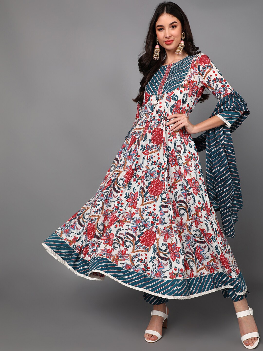AHIKA Women White Floral Printed Empire Pure Cotton Kurta With Trousers & With Dupatta
AHIKA Women White Floral Printed Empire Pure Cotton Kurta With Trousers & With Dupatta