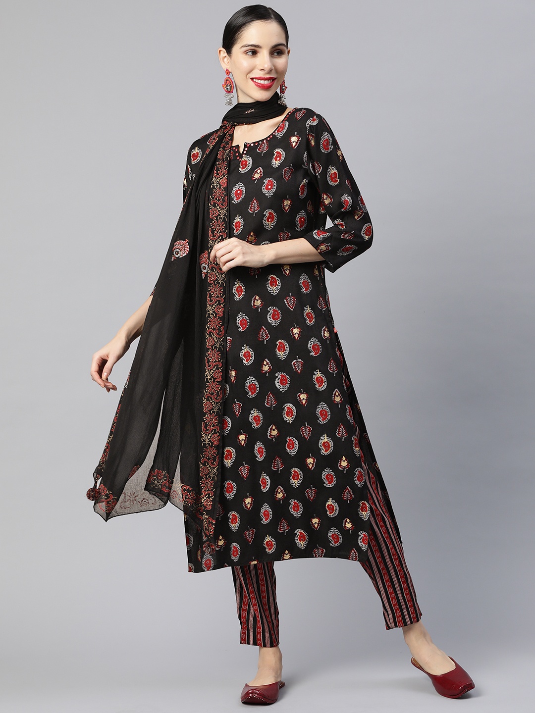 Ramas Women Black & Maroon Paisley Printed Mirror Work Kurta with Trousers & Dupatta
Ramas Women Black & Maroon Paisley Printed Mirror Work Kurta with Trousers & Dupatta