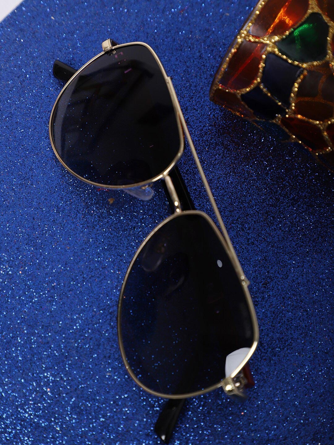 MARC LOUIS Men Purple Lens& Aviator Sunglasses with Polarised Lens P6341GOLD SG-PURPLE
MARC LOUIS Men Purple Lens& Aviator Sunglasses with Polarised Lens P6341GOLD SG-PURPLE