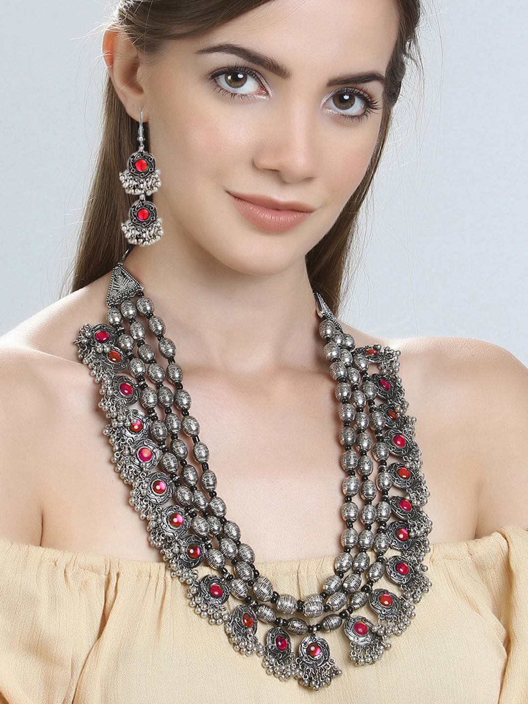 Yellow Chimes Women Silver-Plated Stone-Studded Oxidised Ethnic Choker Jewellery Set, Red
Yellow Chimes Women Silver-Plated Stone-Studded Oxidised Ethnic Choker Jewellery Set, Red